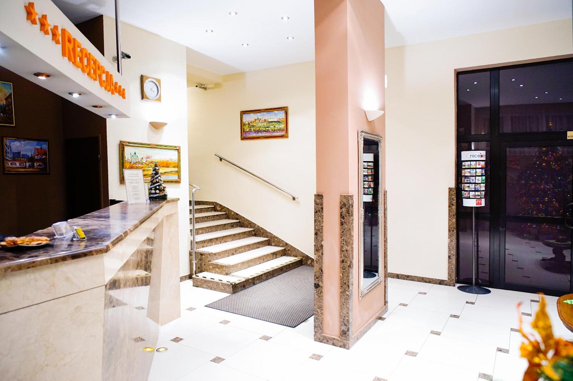 HotelsЛюблин Экстерьер фото